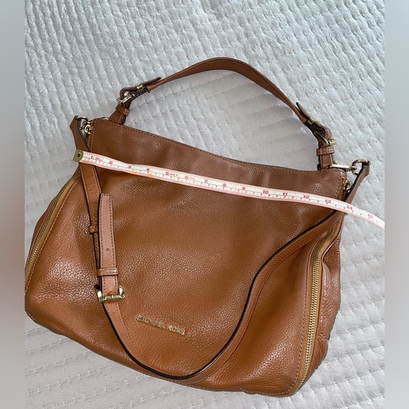 Michael Kors leather shoulder bag - Picture 2 of 8